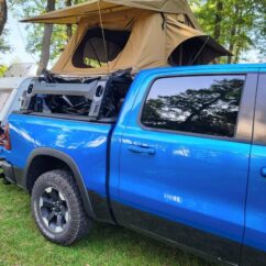 NAMIOT DACHOWY 4x4 z przedsionkiem SAMOCHODOWY 140 Olivka